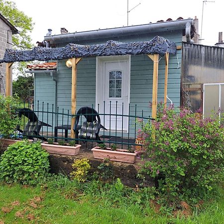 Chez Martine Et Bernard Bed & Breakfast Saint-Vincent-Sterlanges Exterior photo