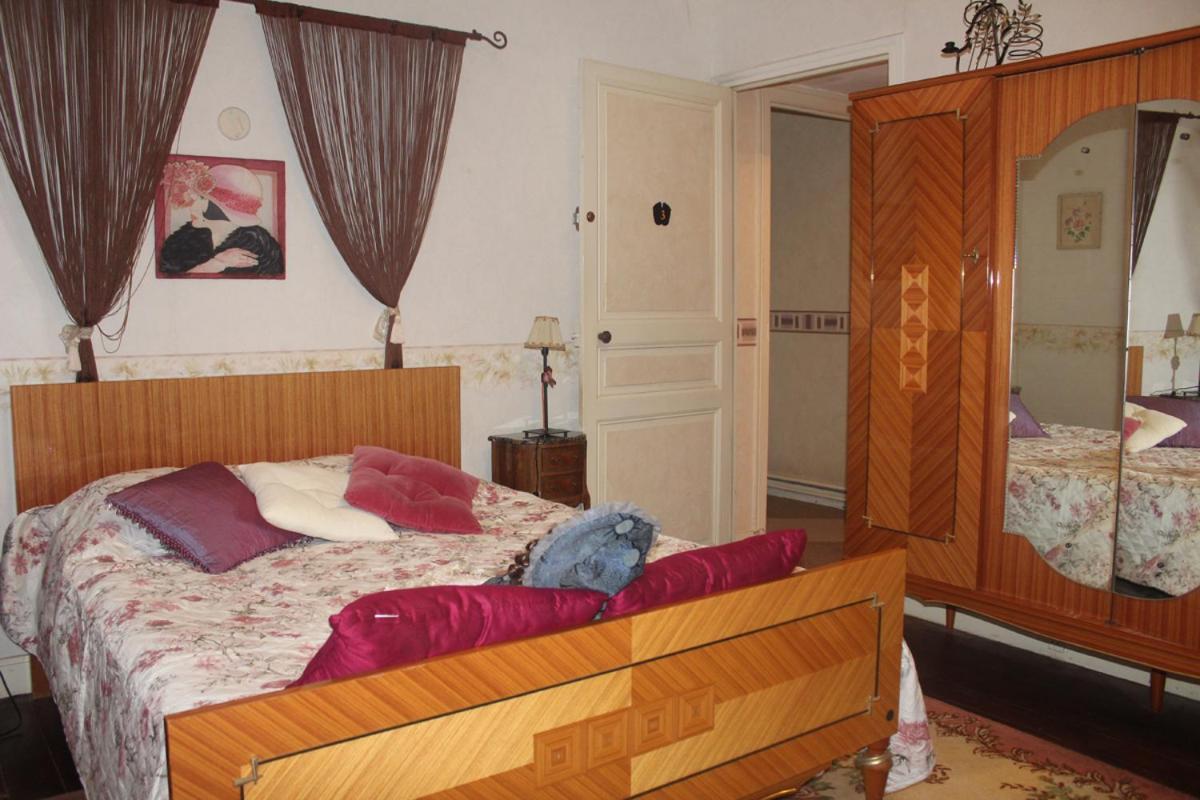 Chez Martine Et Bernard Bed & Breakfast Saint-Vincent-Sterlanges Exterior photo
